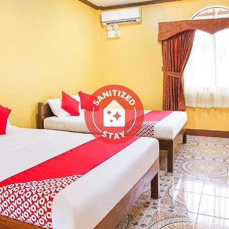 Oyo 422 Villa Emilia Pension House パングラオ エクステリア 写真