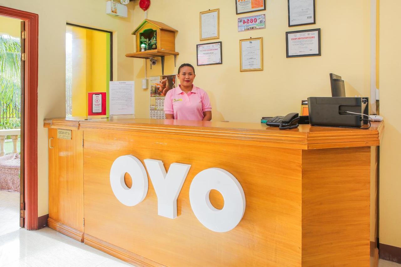 Oyo 422 Villa Emilia Pension House パングラオ エクステリア 写真
