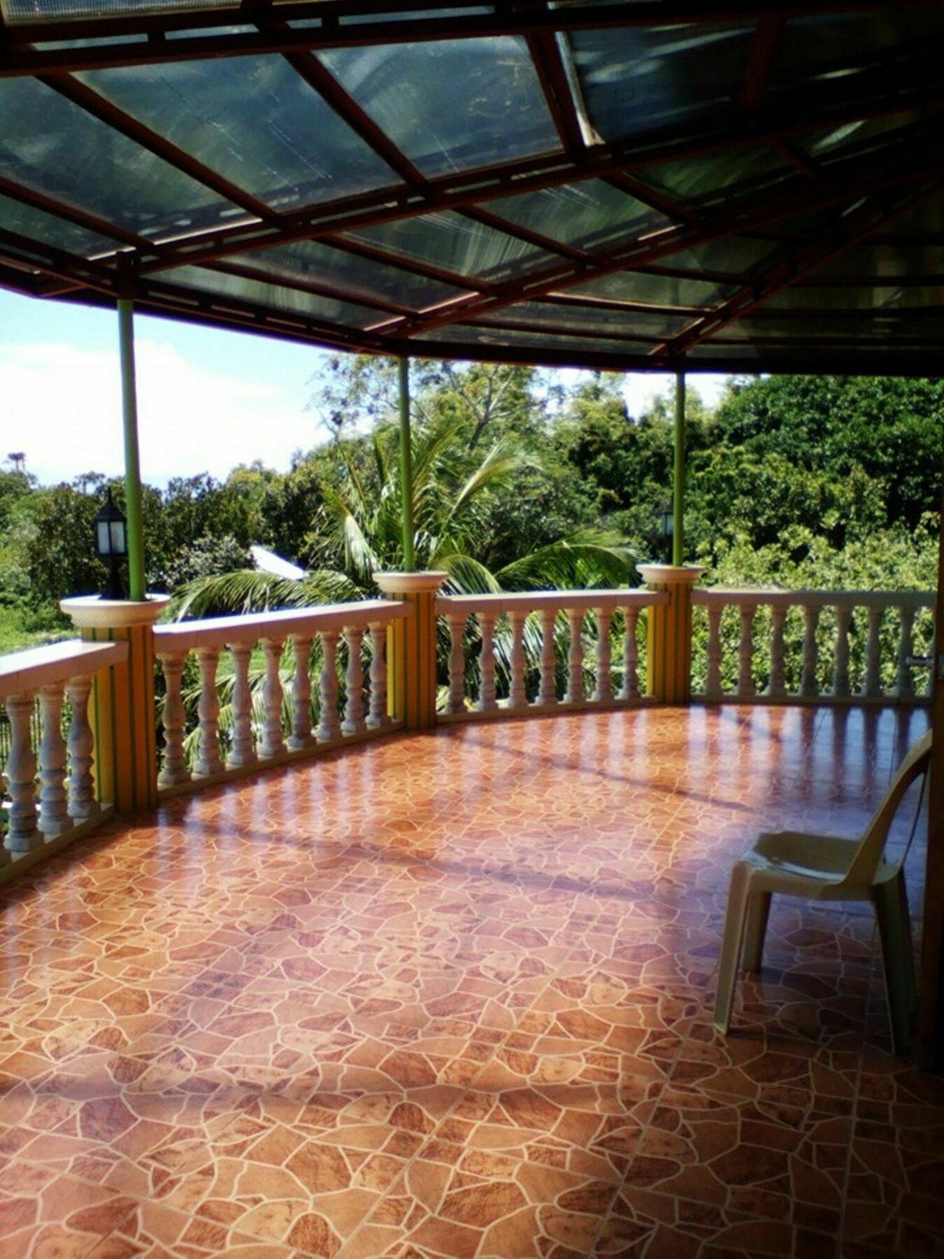 Oyo 422 Villa Emilia Pension House パングラオ エクステリア 写真