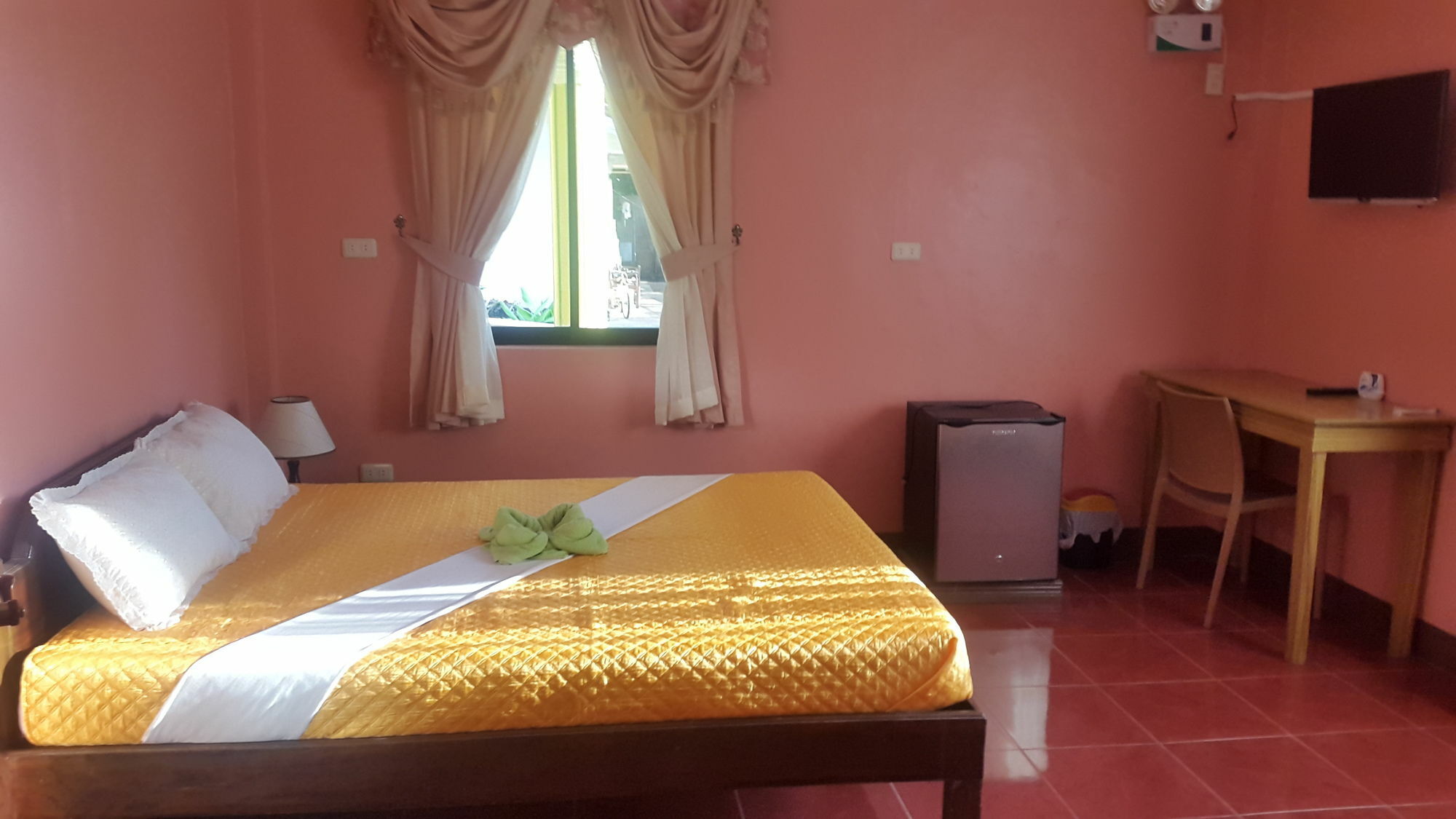 Oyo 422 Villa Emilia Pension House パングラオ エクステリア 写真