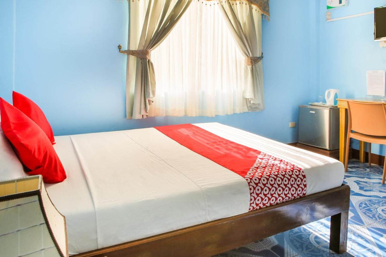 Oyo 422 Villa Emilia Pension House パングラオ エクステリア 写真